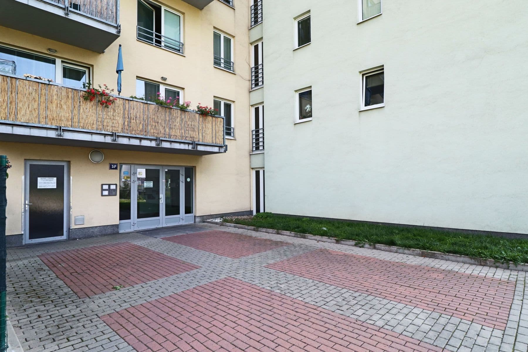 Pronájem bytu 2+kk 54 m², V dolině, Praha, Praha Pronájem bytu 2+kk 54 m², V dolině, Praha, Praha