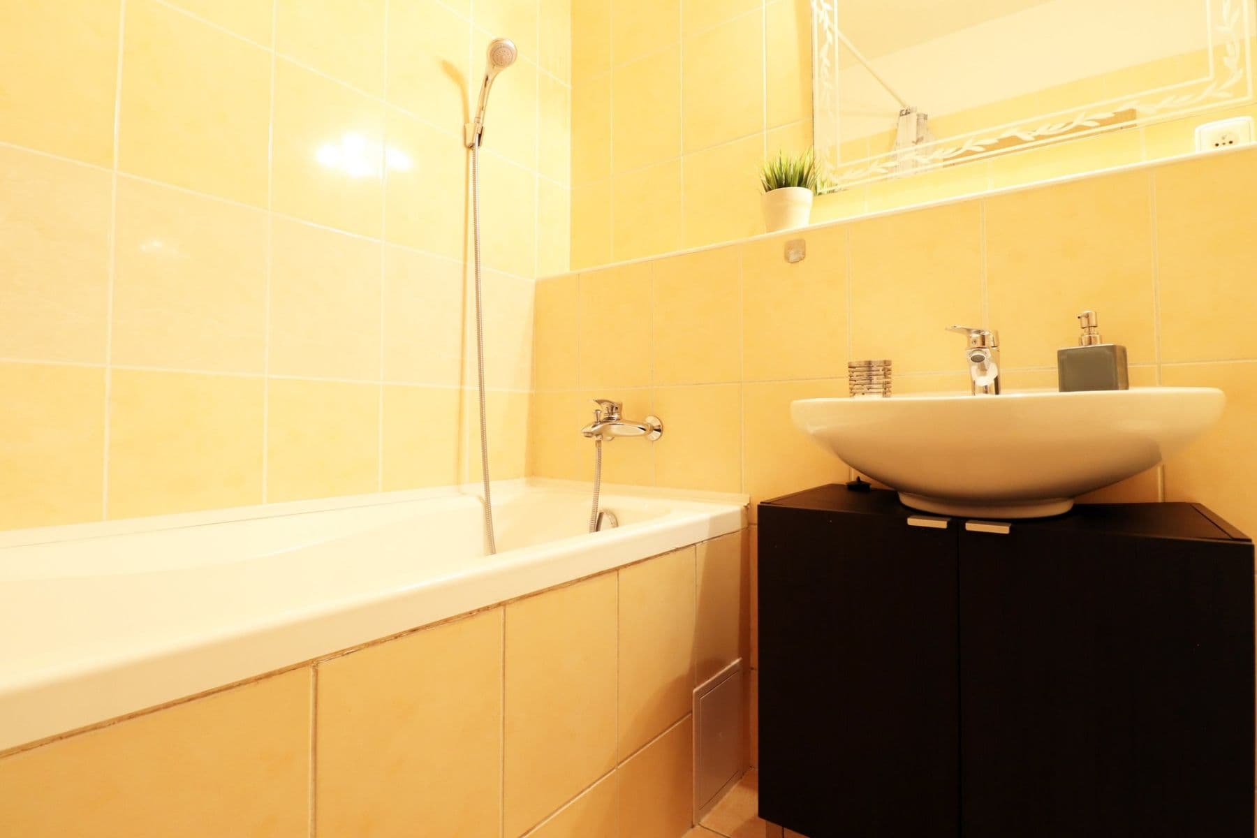 Pronájem bytu 2+kk 54 m², V dolině, Praha, Praha Pronájem bytu 2+kk 54 m², V dolině, Praha, Praha