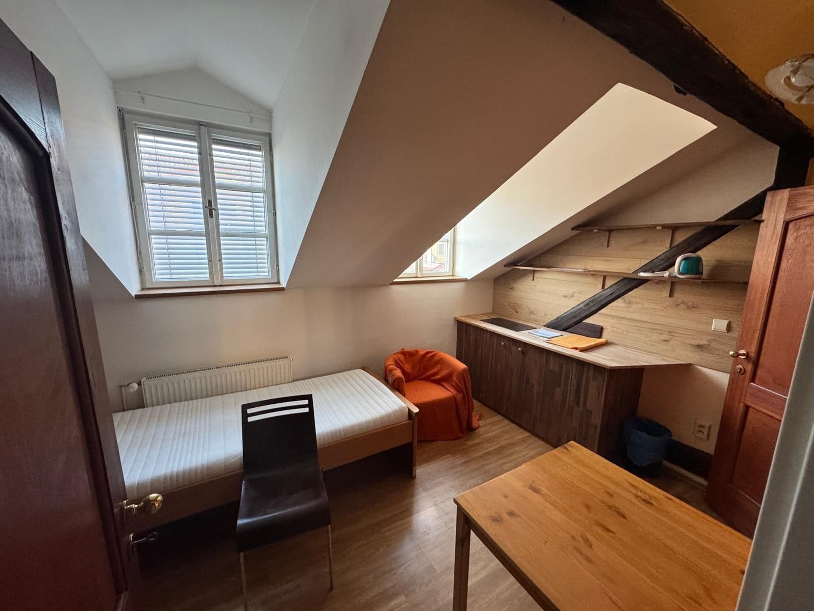 Pronájem bytu 1+kk 15 m², Gajdošova, Brno, Jihomoravský kraj Pronájem bytu 1+kk 15 m², Gajdošova, Brno, Jihomoravský kraj