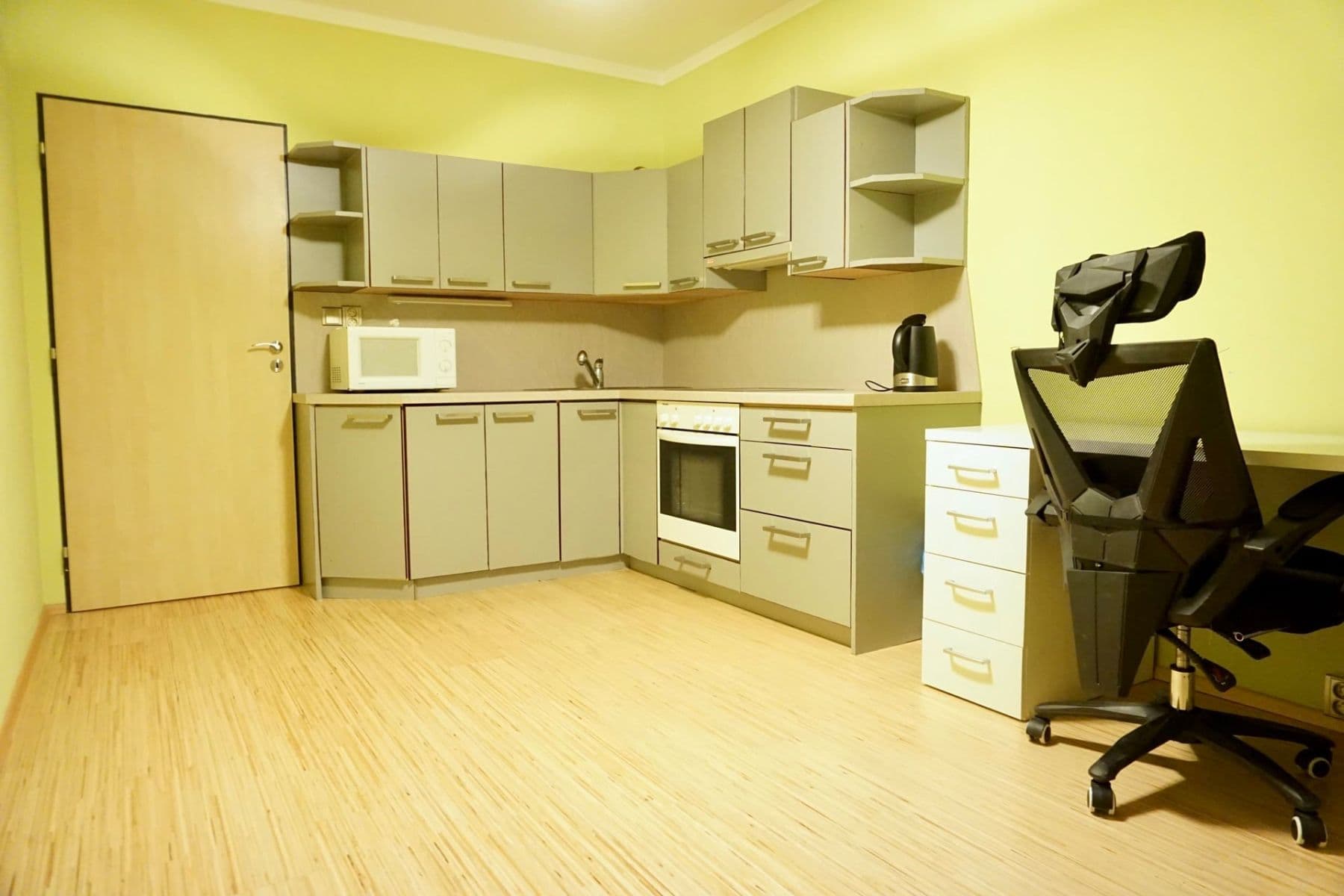 Pronájem bytu 2+kk 40 m², Bryksova, Praha, Praha Pronájem bytu 2+kk 40 m², Bryksova, Praha, Praha