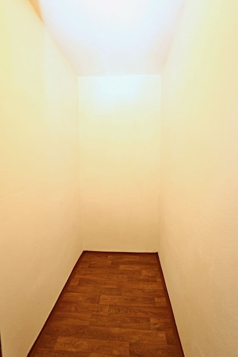 Prodej bytu 1+1 48 m², Gen. Kholla, Příbram, Středočeský kraj Prodej bytu 1+1 48 m², Gen. Kholla, Příbram, Středočeský kraj