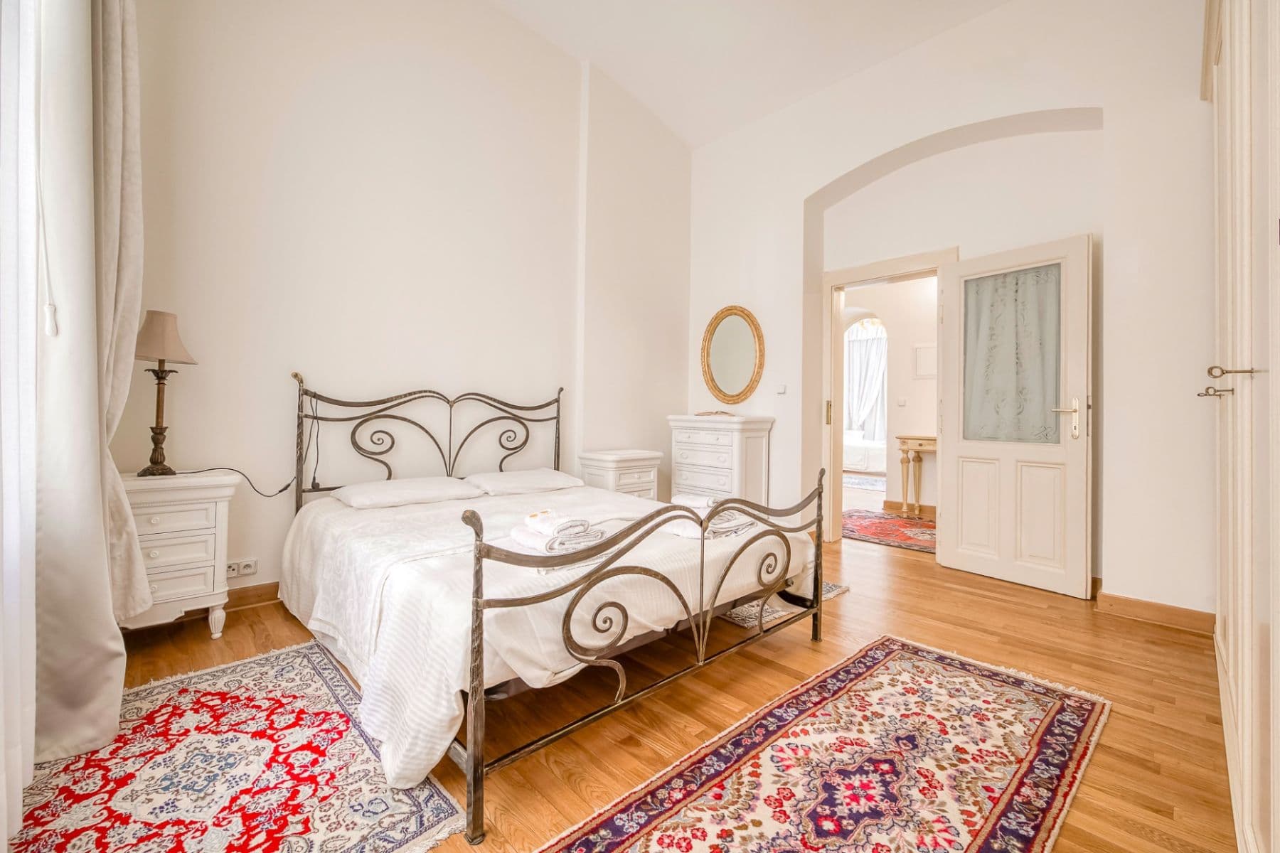 Pronájem bytu 3+1 120 m², Truhlářská, Praha, Praha Pronájem bytu 3+1 120 m², Truhlářská, Praha, Praha