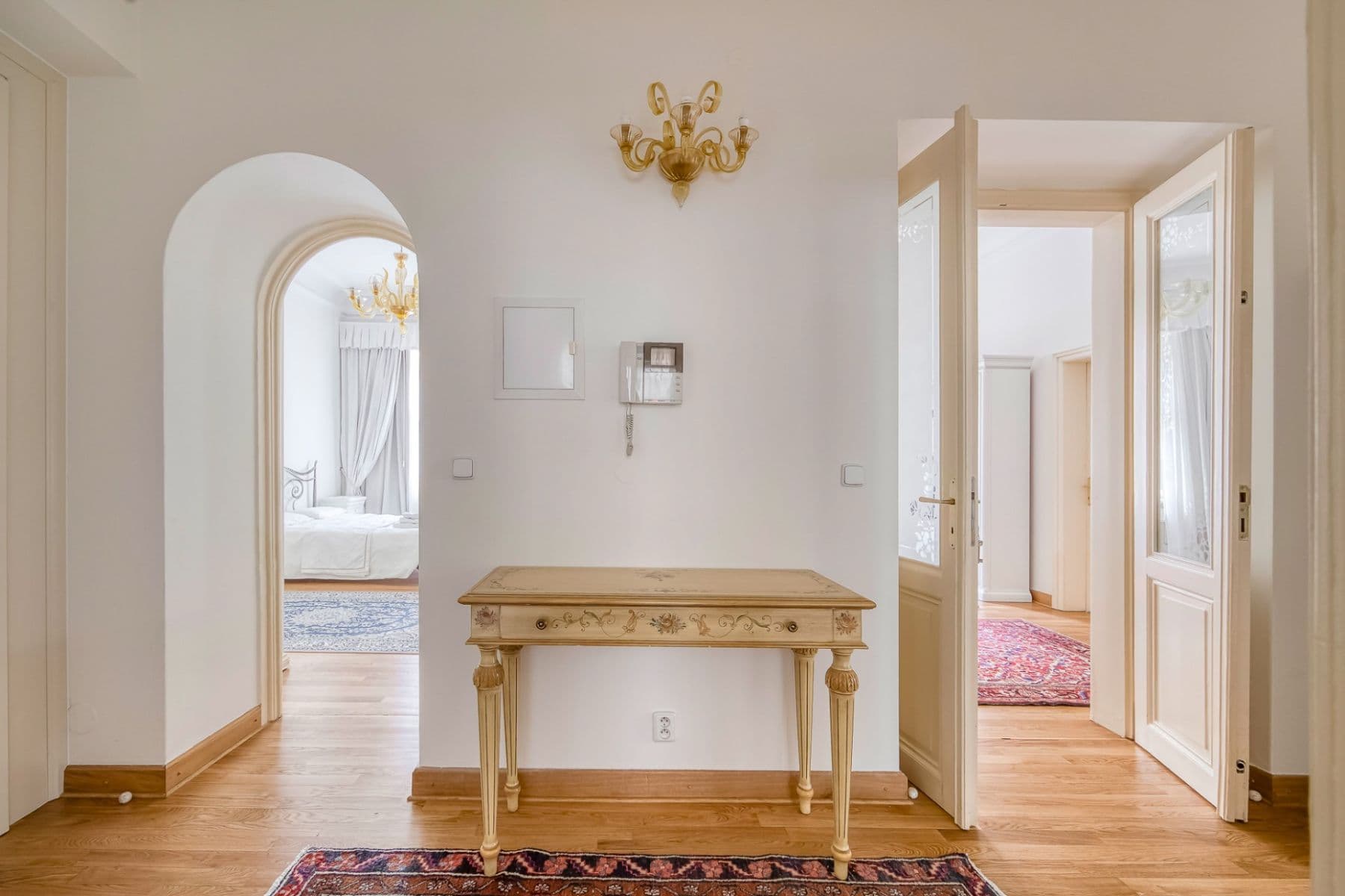 Pronájem bytu 3+1 120 m², Truhlářská, Praha, Praha Pronájem bytu 3+1 120 m², Truhlářská, Praha, Praha