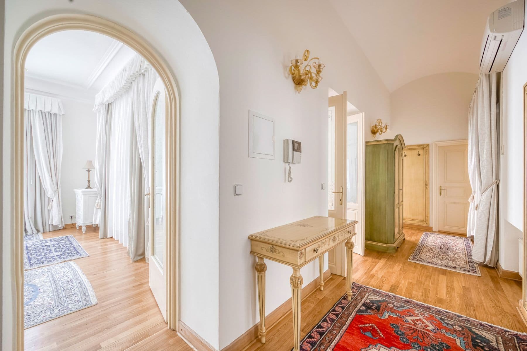 Pronájem bytu 3+1 120 m², Truhlářská, Praha, Praha Pronájem bytu 3+1 120 m², Truhlářská, Praha, Praha