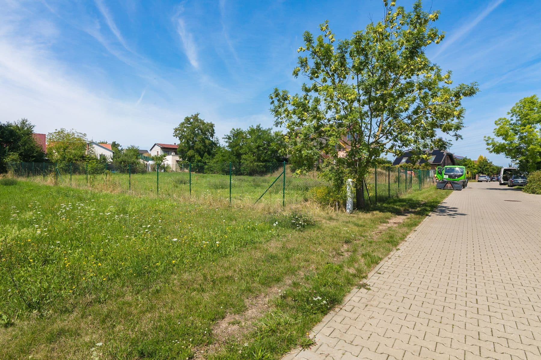 Prodej pozemku 1.240 m², Květinová, Čakovičky, Středočeský kraj Prodej pozemku 1.240 m², Květinová, Čakovičky, Středočeský kraj