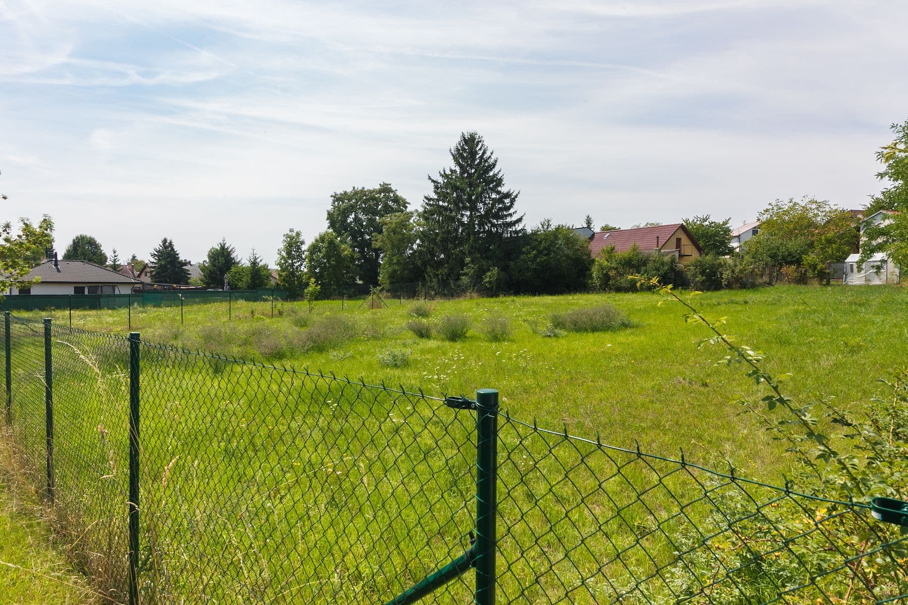 Prodej pozemku 1.240 m², Květinová, Čakovičky, Středočeský kraj Prodej pozemku 1.240 m², Květinová, Čakovičky, Středočeský kraj