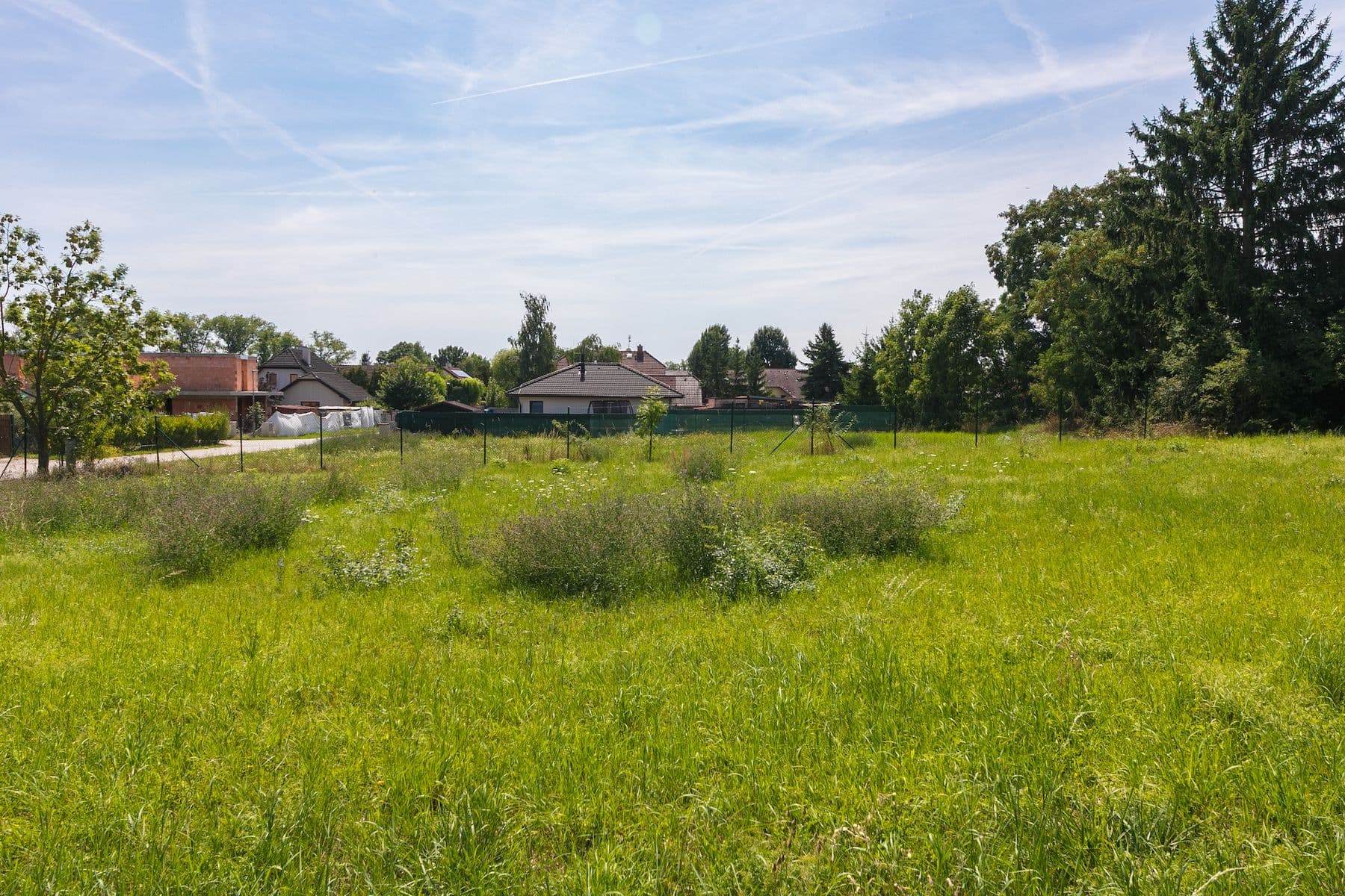 Prodej pozemku 1.240 m², Květinová, Čakovičky, Středočeský kraj Prodej pozemku 1.240 m², Květinová, Čakovičky, Středočeský kraj