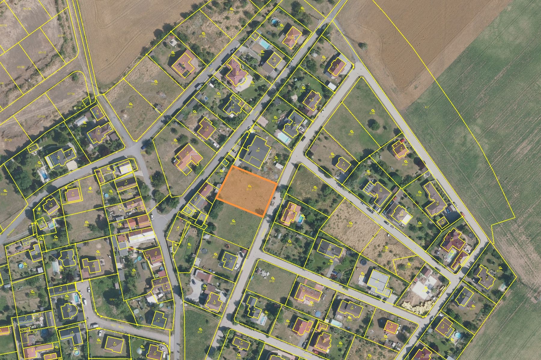 Prodej pozemku 1.240 m², Květinová, Čakovičky, Středočeský kraj Prodej pozemku 1.240 m², Květinová, Čakovičky, Středočeský kraj