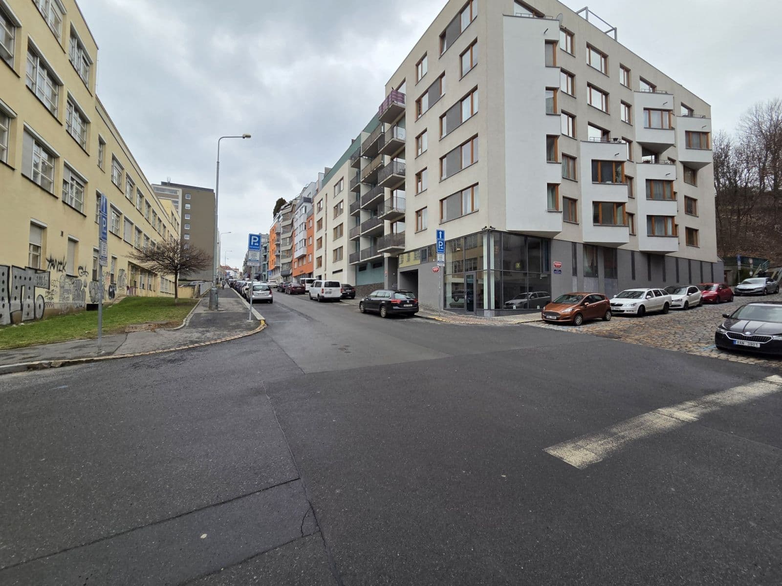 Pronájem bytu 3+kk 85 m², Jeseniova, Praha, Praha Pronájem bytu 3+kk 85 m², Jeseniova, Praha, Praha