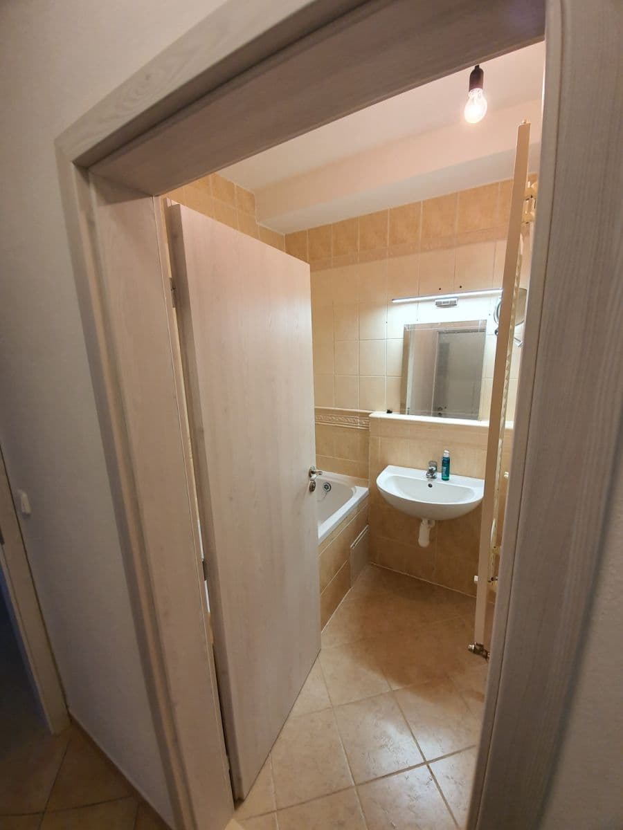 Pronájem bytu 2+kk 50 m², Janýrova, Praha, Praha Pronájem bytu 2+kk 50 m², Janýrova, Praha, Praha