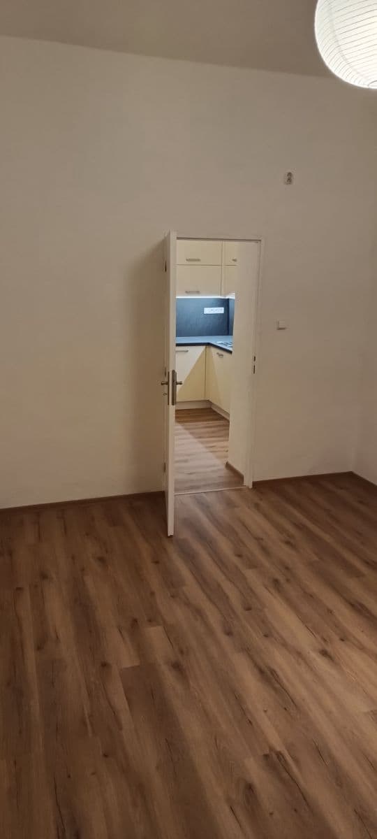 Pronájem bytu 2+1 48 m², Kozácká, Praha, Praha Pronájem bytu 2+1 48 m², Kozácká, Praha, Praha