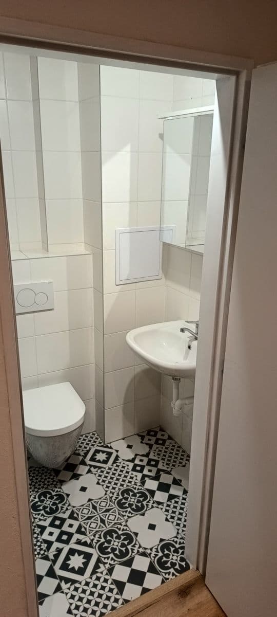 Pronájem bytu 2+1 48 m², Kozácká, Praha, Praha Pronájem bytu 2+1 48 m², Kozácká, Praha, Praha