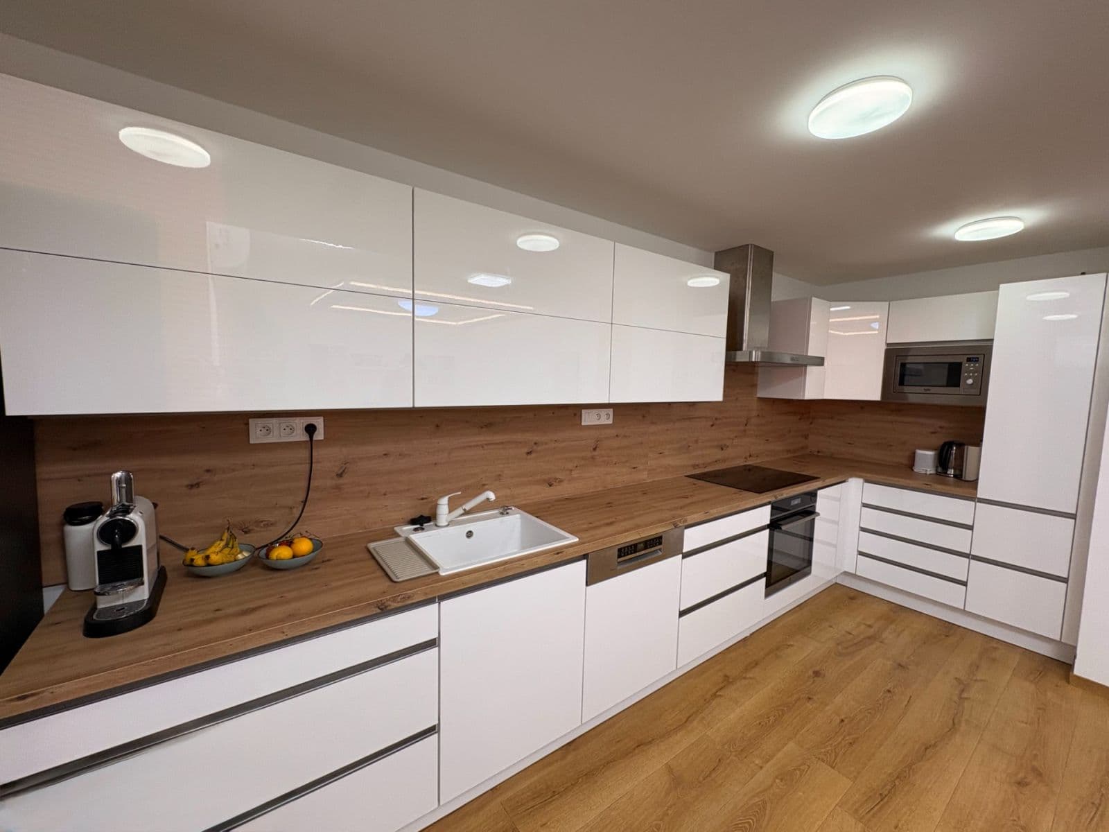 Prodej bytu 3+1 137 m², Ostriežová, Záhorská Bystrica, Bratislavský kraj Prodej bytu 3+1 137 m², Ostriežová, Záhorská Bystrica, Bratislavský kraj