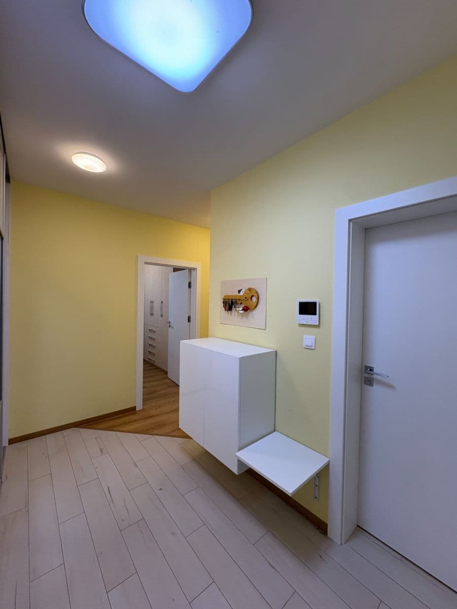 Prodej bytu 3+1 137 m², Ostriežová, Záhorská Bystrica, Bratislavský kraj Prodej bytu 3+1 137 m², Ostriežová, Záhorská Bystrica, Bratislavský kraj
