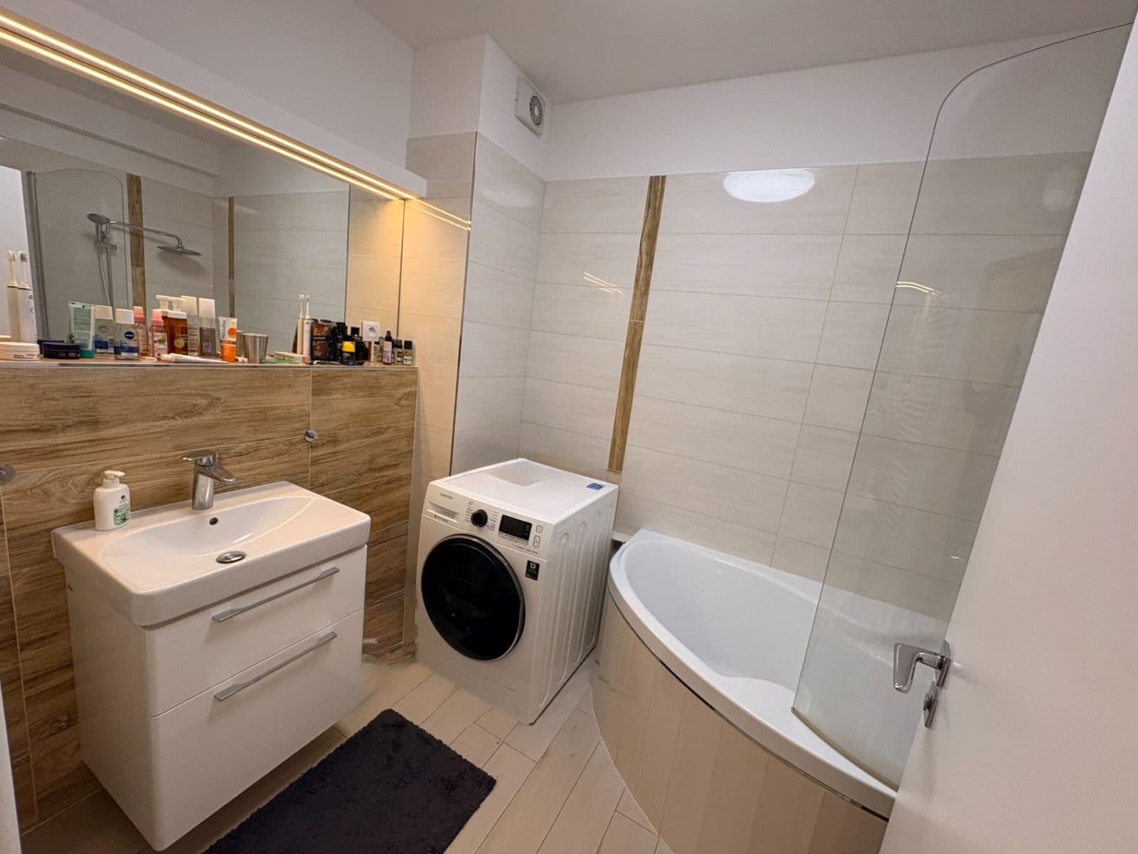 Prodej bytu 3+1 137 m², Ostriežová, Záhorská Bystrica, Bratislavský kraj Prodej bytu 3+1 137 m², Ostriežová, Záhorská Bystrica, Bratislavský kraj