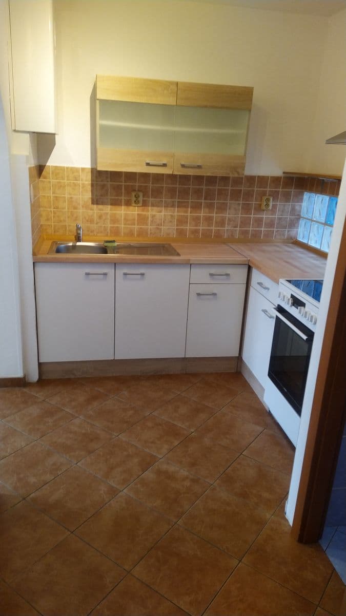 Pronájem bytu 2+kk 42 m², Puškinova, Liberec, Liberecký kraj Pronájem bytu 2+kk 42 m², Puškinova, Liberec, Liberecký kraj