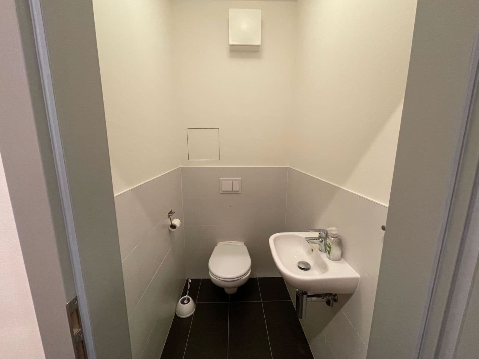 Pronájem bytu 3+kk 91 m², Pod Stolovou horou, Praha, Praha Pronájem bytu 3+kk 91 m², Pod Stolovou horou, Praha, Praha