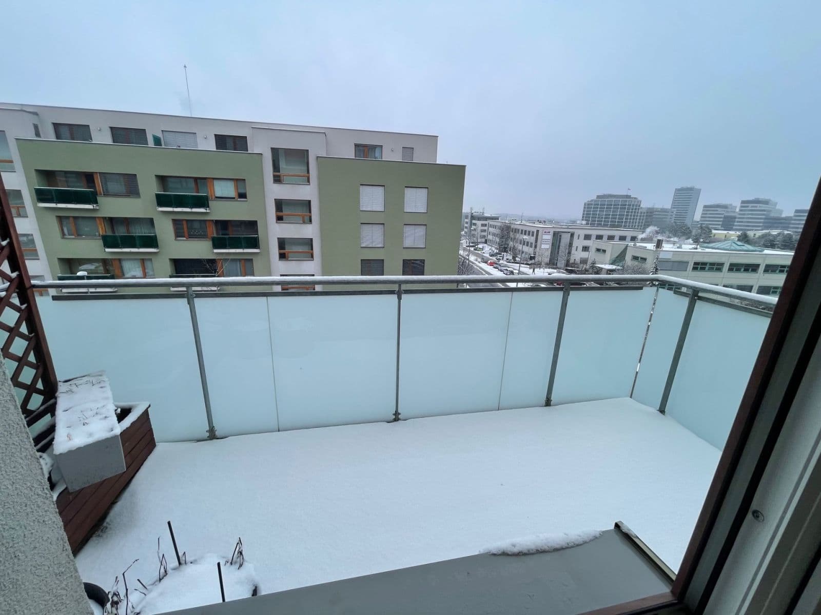 Pronájem bytu 3+kk 91 m², Pod Stolovou horou, Praha, Praha Pronájem bytu 3+kk 91 m², Pod Stolovou horou, Praha, Praha