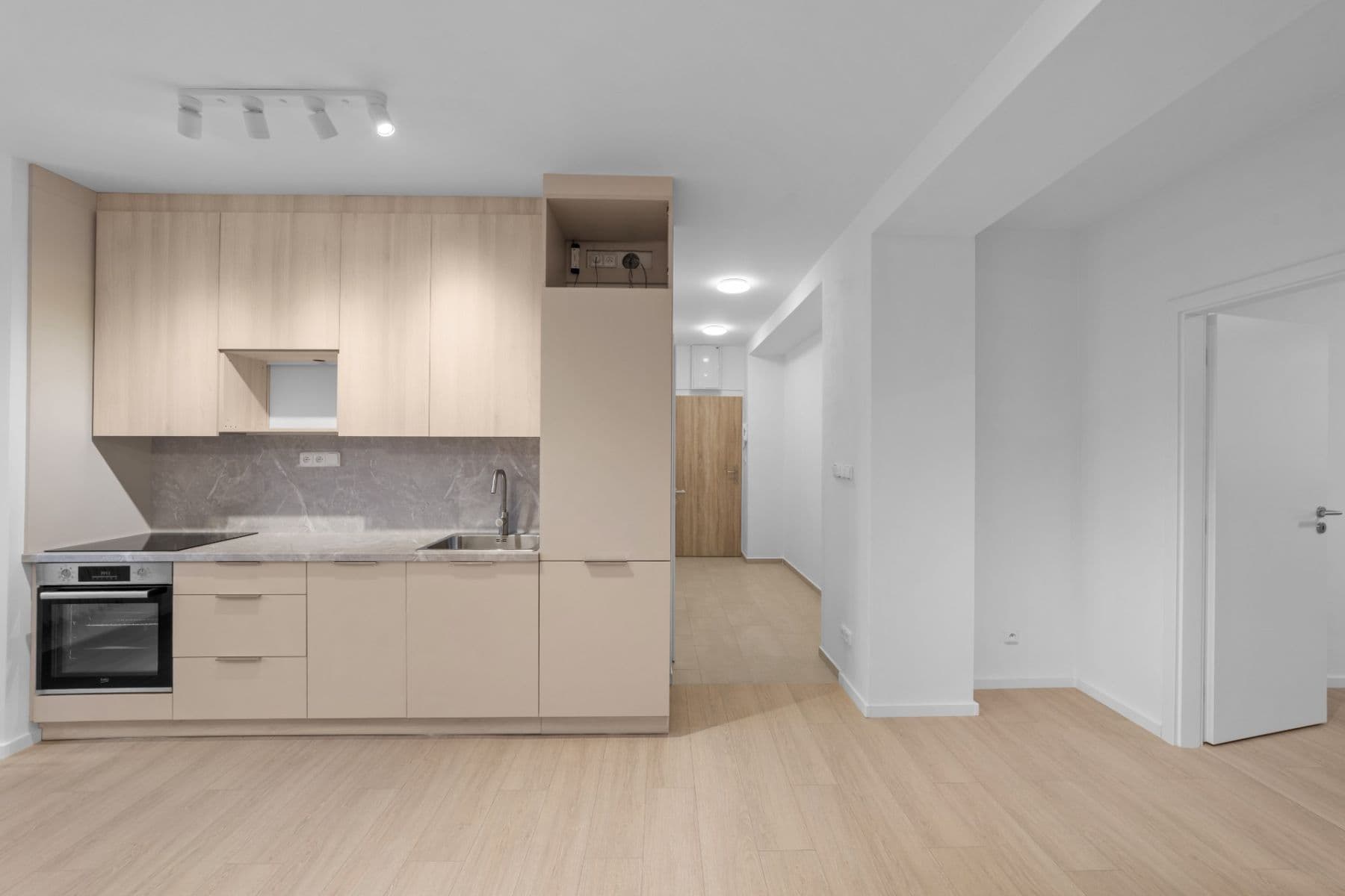 Pronájem bytu 3+kk 52 m², Národní, Trutnov, Královéhradecký kraj Pronájem bytu 3+kk 52 m², Národní, Trutnov, Královéhradecký kraj
