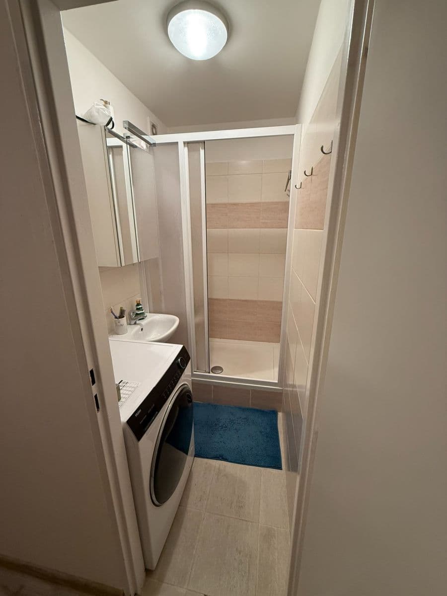 Pronájem bytu 2+kk 43 m², Luhovská, Praha, Praha Pronájem bytu 2+kk 43 m², Luhovská, Praha, Praha