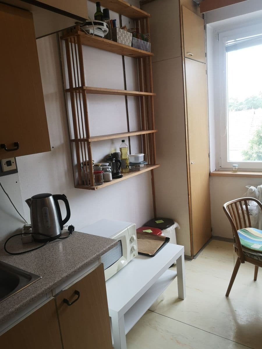 Pronájem bytu 3+1 65 m², Neužilova, Brno, Jihomoravský kraj Pronájem bytu 3+1 65 m², Neužilova, Brno, Jihomoravský kraj