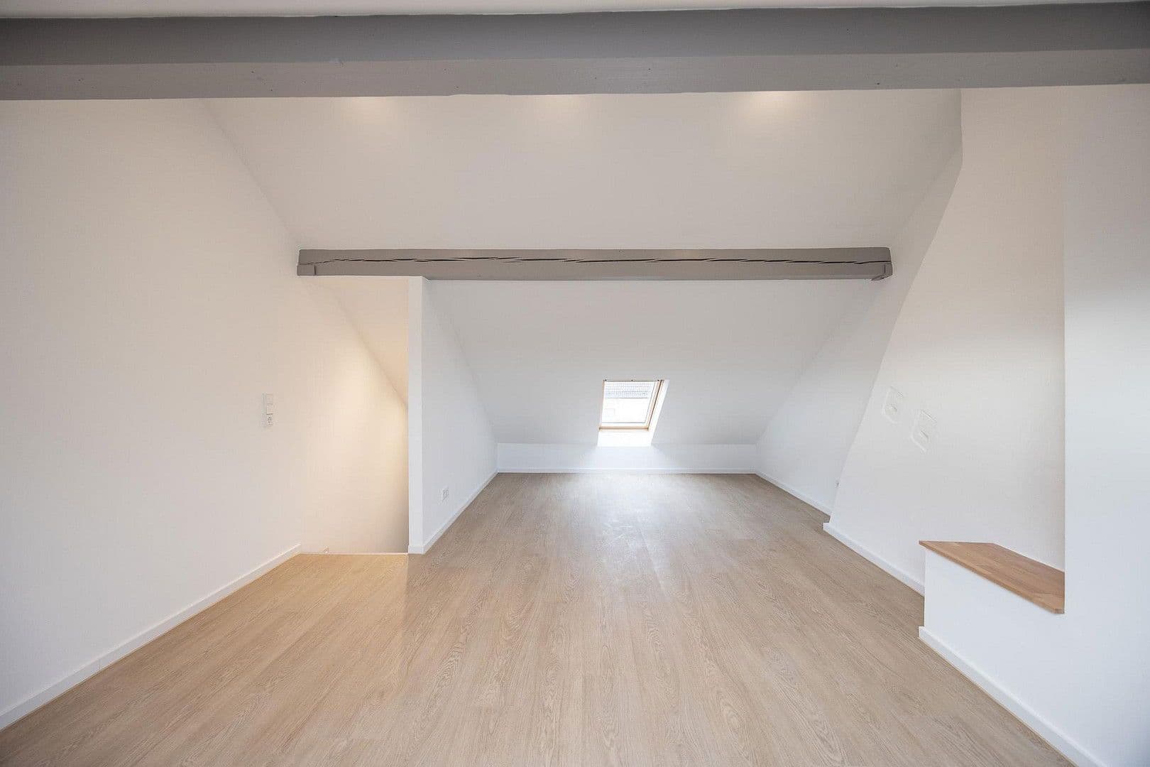 Prodej domu 95 m², pozemek 185 m², Hohe Wiese 71, Braunschweig, Dolní Sasko Prodej domu 95 m², pozemek 185 m², Hohe Wiese 71, Braunschweig, Dolní Sasko