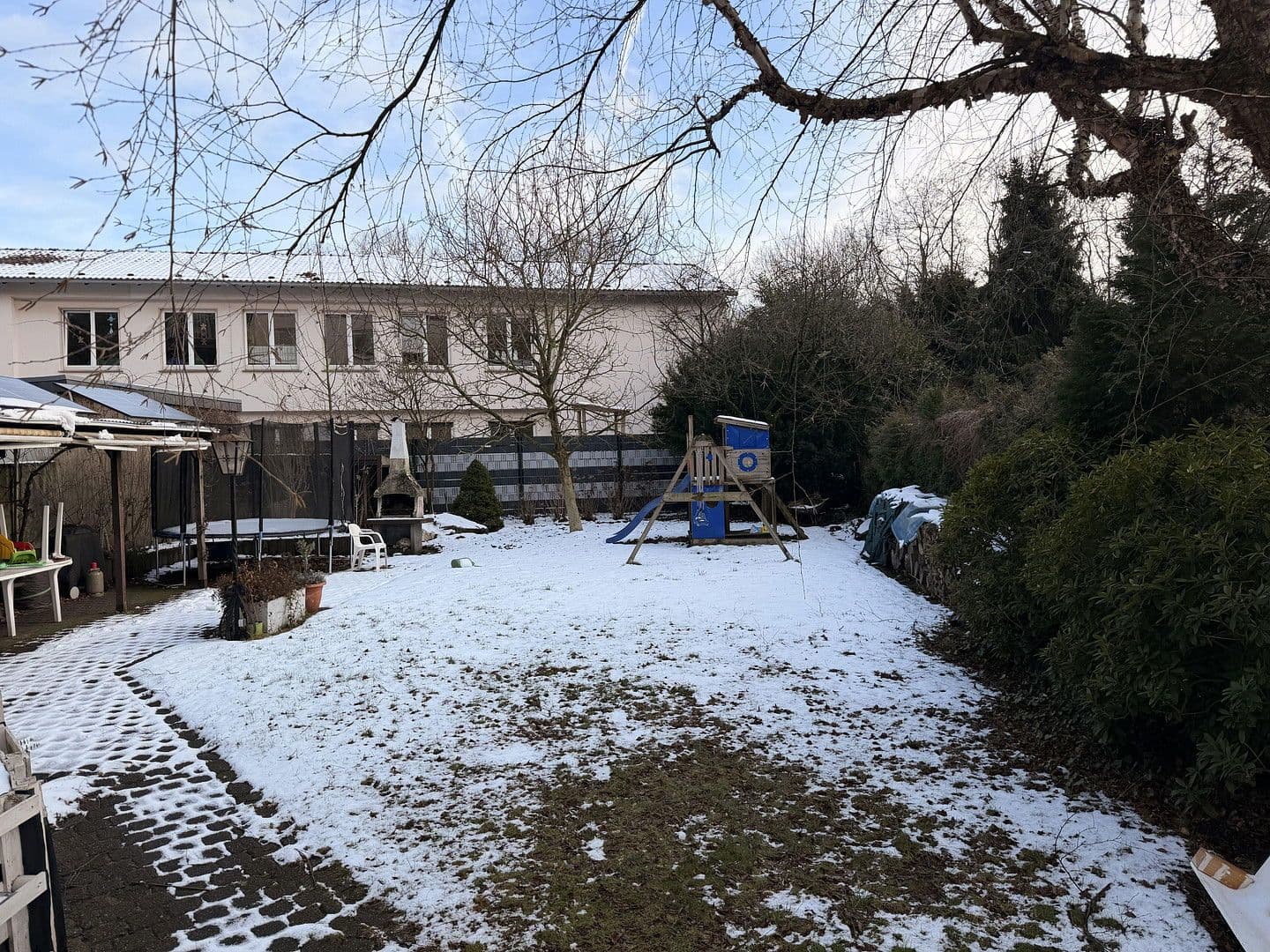 Prodej bytu 3+kk 93 m², Essen, Severní Porýní-Vestfálsko Prodej bytu 3+kk 93 m², Essen, Severní Porýní-Vestfálsko