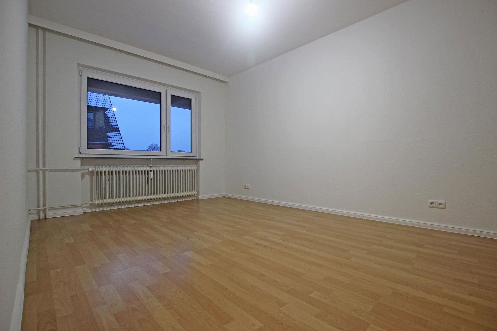 Pronájem bytu 3+1 88 m², Ludwig-Uhland-Weg 6, Geesthacht, Šlesvicko-Holštýnsko Pronájem bytu 3+1 88 m², Ludwig-Uhland-Weg 6, Geesthacht, Šlesvicko-Holštýnsko