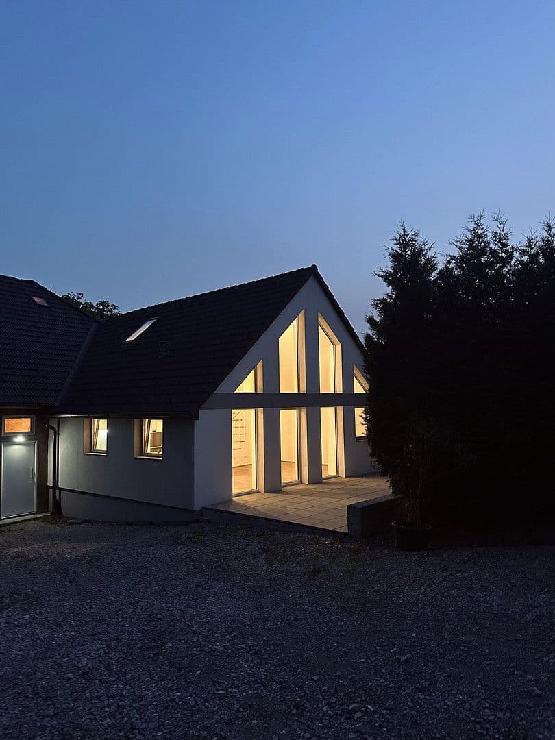 Pronájem bytu 3+1 88 m², St.Pölten, Dolní Rakousko Pronájem bytu 3+1 88 m², St.Pölten, Dolní Rakousko