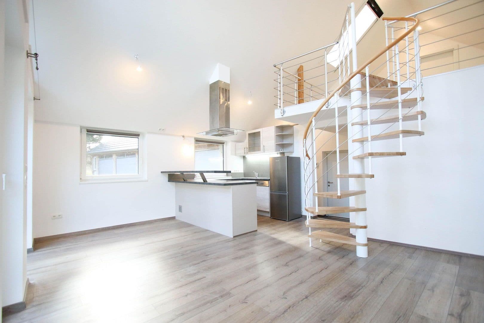 Pronájem domu 88 m², pozemek 200 m², St.Pölten, Dolní Rakousko Pronájem domu 88 m², pozemek 200 m², St.Pölten, Dolní Rakousko