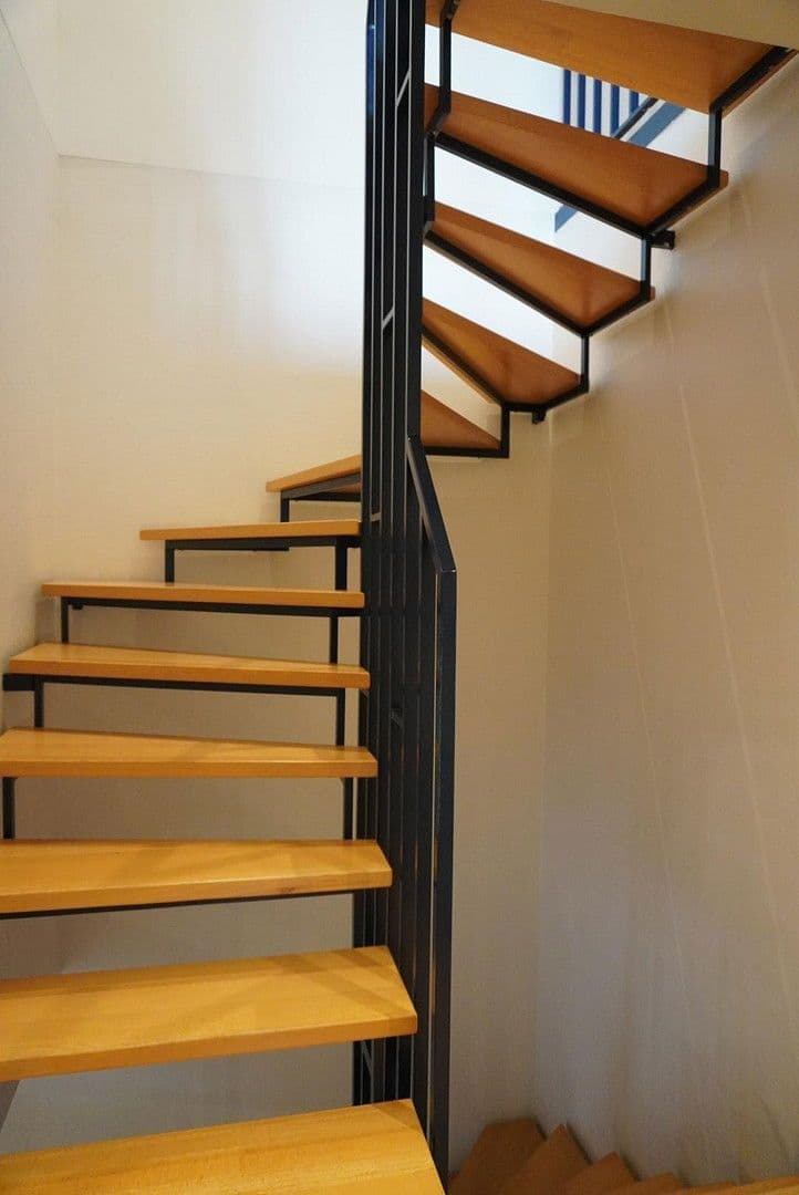 Prodej domu 147 m², pozemek 303 m², Gladbacher Straße 280, Neuss, Severní Porýní-Vestfálsko Prodej domu 147 m², pozemek 303 m², Gladbacher Straße 280, Neuss, Severní Porýní-Vestfálsko