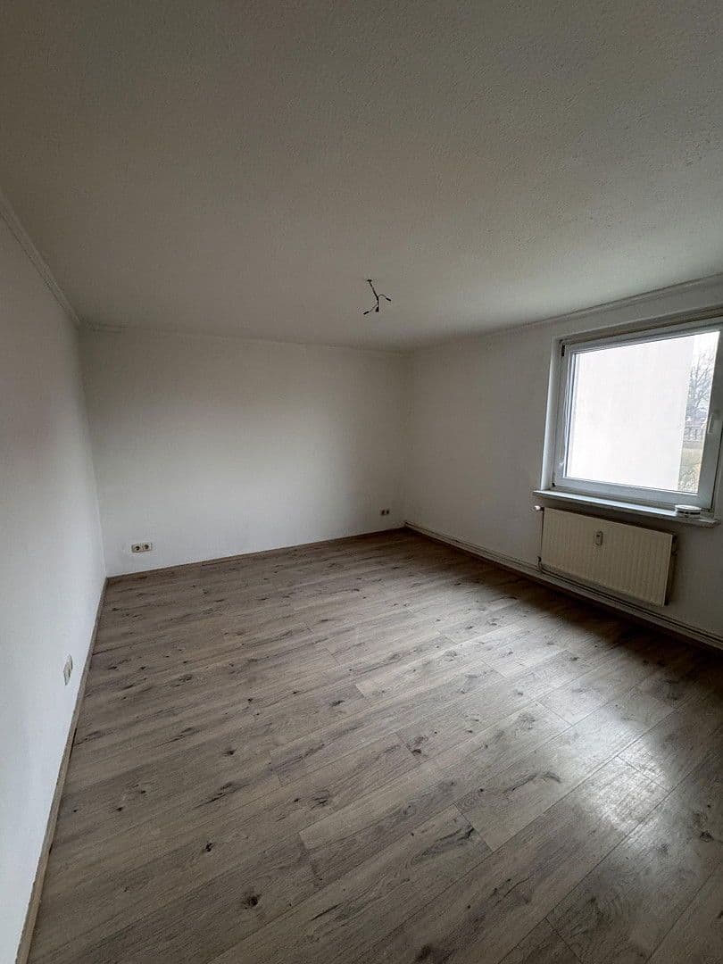 Pronájem bytu 3+1 60 m², Eutiner Straße 29-31, Schönwalde am Bungsberg, Šlesvicko-Holštýnsko Pronájem bytu 3+1 60 m², Eutiner Straße 29-31, Schönwalde am Bungsberg, Šlesvicko-Holštýnsko
