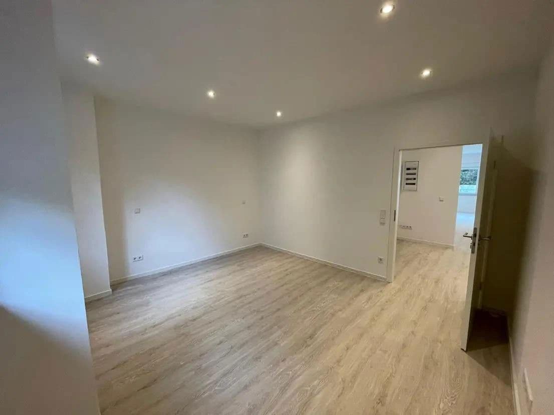 Pronájem bytu 2+1 65 m², Händelstr. 4, Duisburg, Severní Porýní-Vestfálsko Pronájem bytu 2+1 65 m², Händelstr. 4, Duisburg, Severní Porýní-Vestfálsko