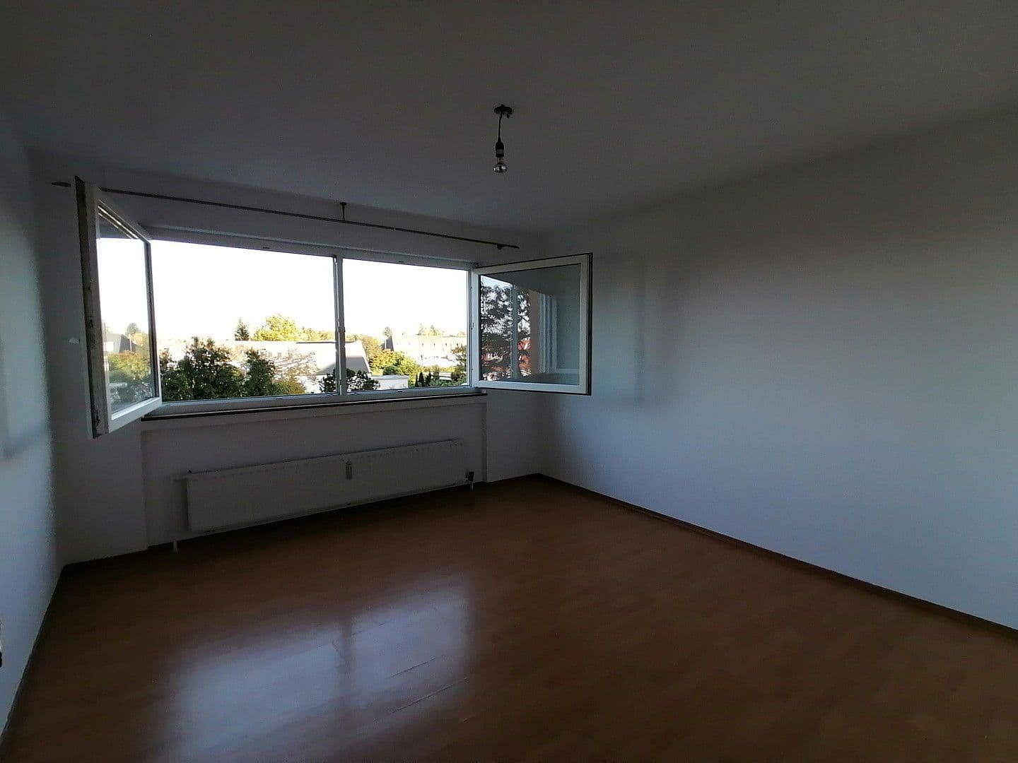 Prodej bytu 3+1 70 m², Zorneding, Bavorsko Prodej bytu 3+1 70 m², Zorneding, Bavorsko