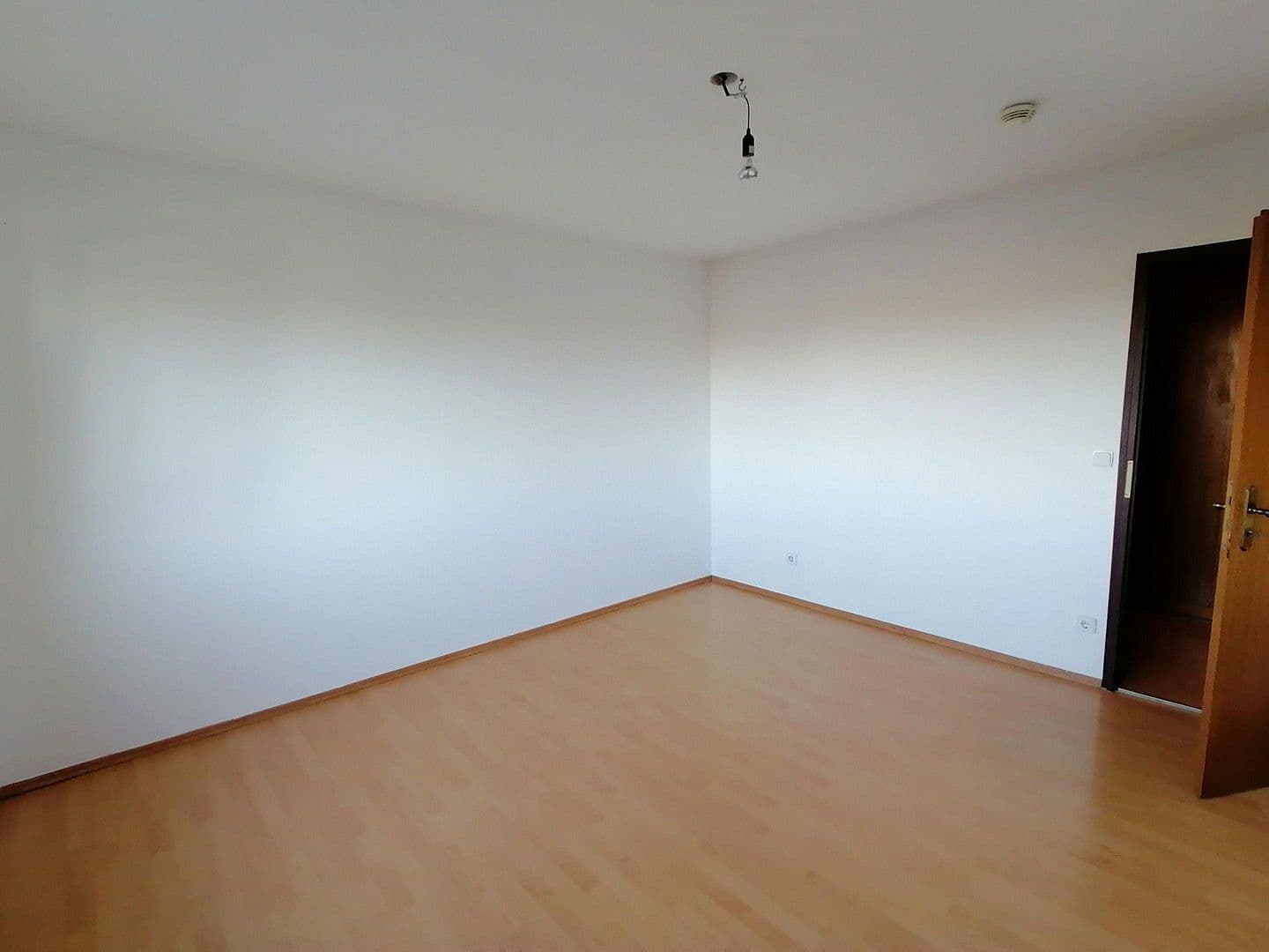 Prodej bytu 3+1 70 m², Zorneding, Bavorsko Prodej bytu 3+1 70 m², Zorneding, Bavorsko