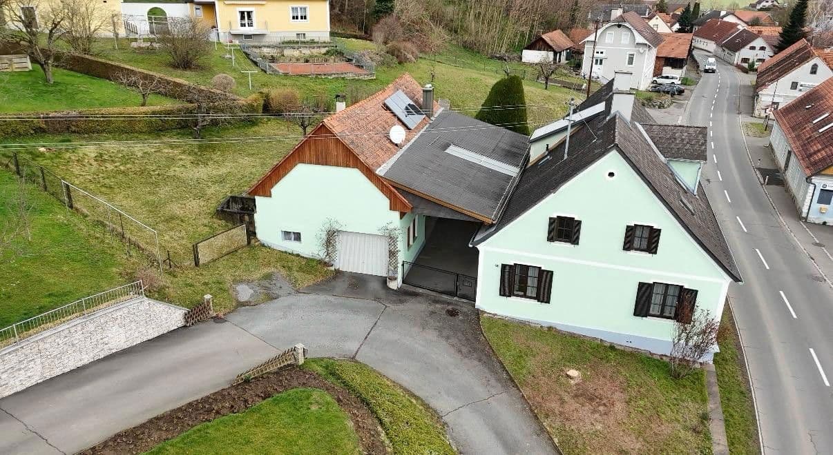 Prodej domu 190 m², pozemek 970 m², Fehring, Štýrsko Prodej domu 190 m², pozemek 970 m², Fehring, Štýrsko