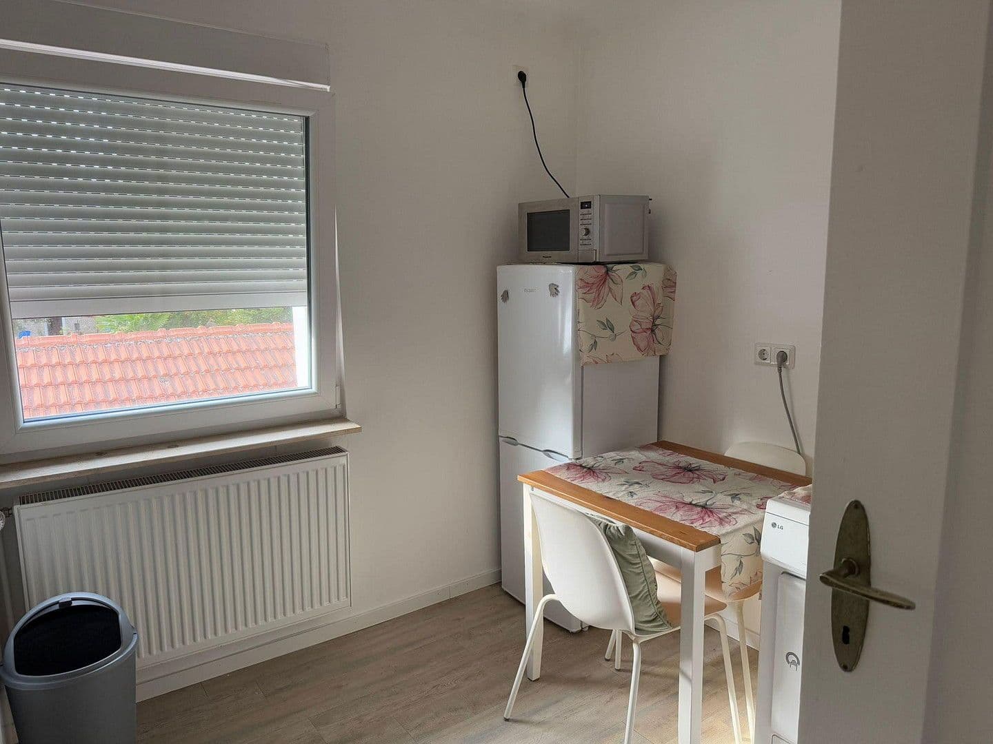 Pronájem bytu 1+1 30 m², Fasanenstr., Mannheim, Bádensko-Württembersko Pronájem bytu 1+1 30 m², Fasanenstr., Mannheim, Bádensko-Württembersko