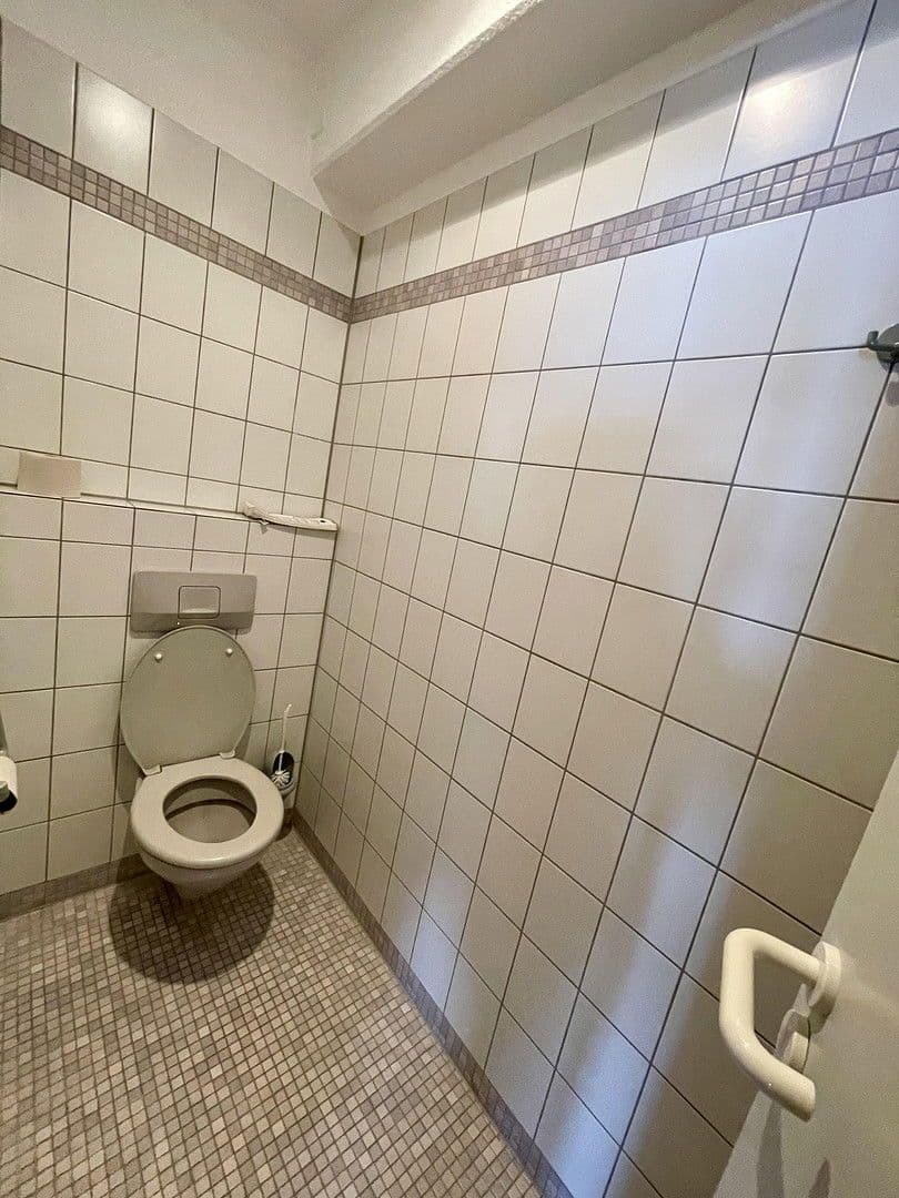 Pronájem kanceláře 110 m², Austraße 17, Öhringen, Bádensko-Württembersko Pronájem kanceláře 110 m², Austraße 17, Öhringen, Bádensko-Württembersko