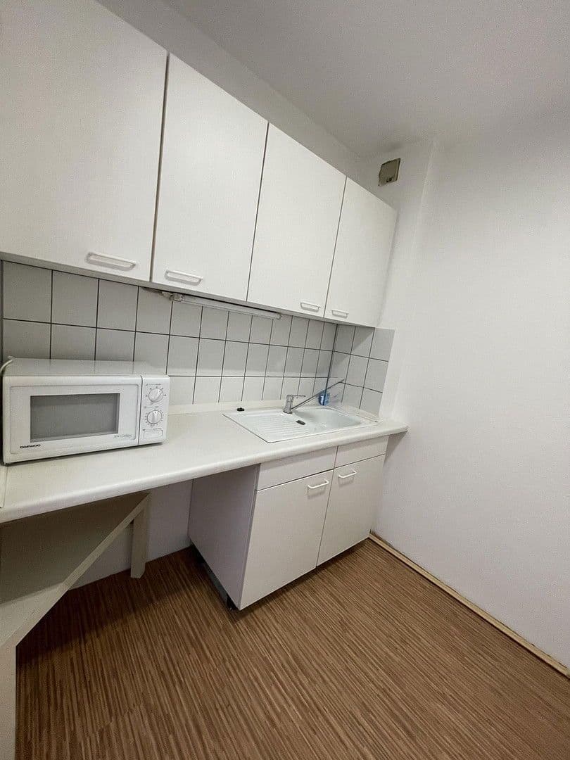 Pronájem kanceláře 110 m², Austraße 17, Öhringen, Bádensko-Württembersko Pronájem kanceláře 110 m², Austraße 17, Öhringen, Bádensko-Württembersko