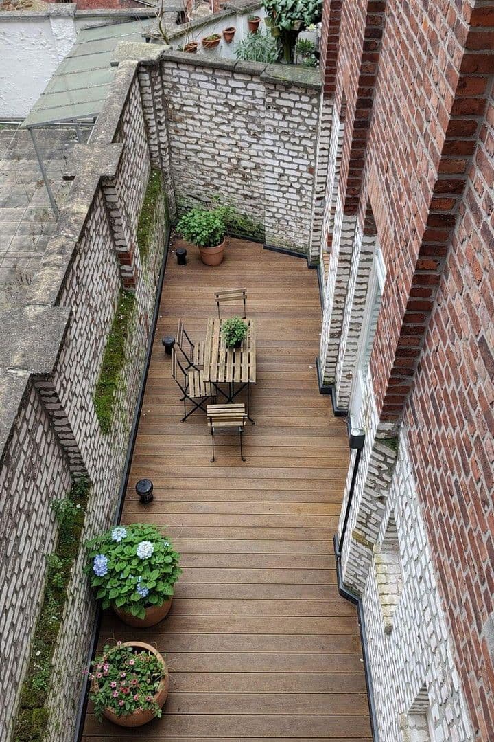 Pronájem bytu 2+1 50 m², Adalbertsteinweg 181, Cáchy, Severní Porýní-Vestfálsko Pronájem bytu 2+1 50 m², Adalbertsteinweg 181, Cáchy, Severní Porýní-Vestfálsko