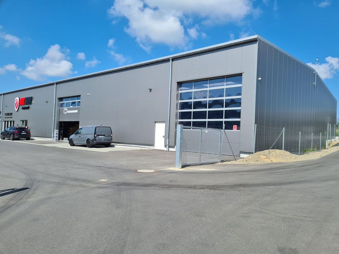 Pronájem nebytového prostoru 1.787 m², Im Rötchen 4, Friedewald, Hessen Pronájem nebytového prostoru 1.787 m², Im Rötchen 4, Friedewald, Hessen