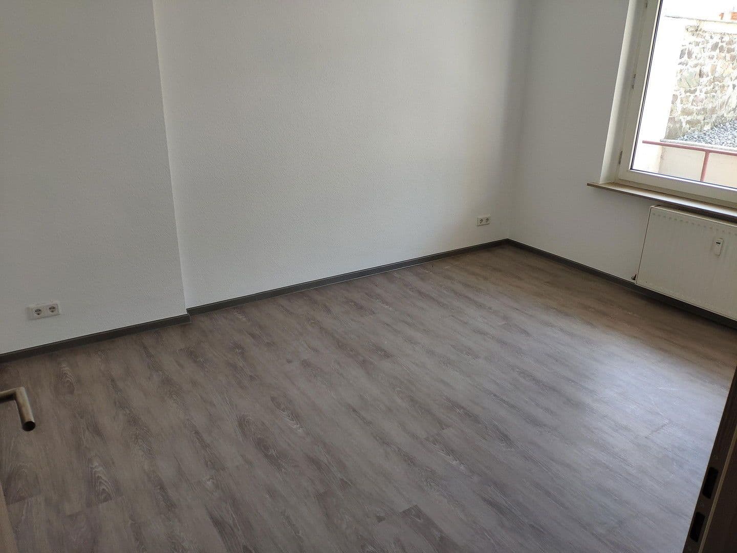 Pronájem bytu 1+1 30 m², Untergrünewalder Straße 28, Wuppertal, Severní Porýní-Vestfálsko Pronájem bytu 1+1 30 m², Untergrünewalder Straße 28, Wuppertal, Severní Porýní-Vestfálsko