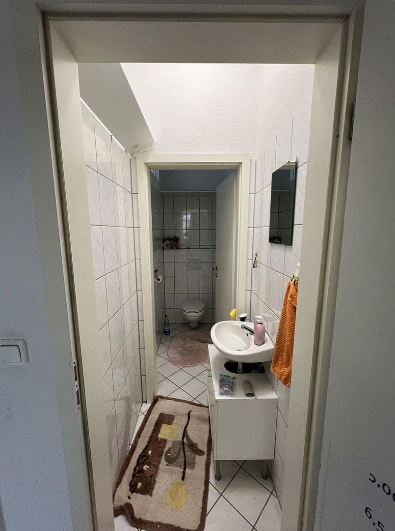 Pronájem nebytového prostoru 93 m², Königsteiner Str. 65a, Frankfurt am Main, Hessen Pronájem nebytového prostoru 93 m², Königsteiner Str. 65a, Frankfurt am Main, Hessen