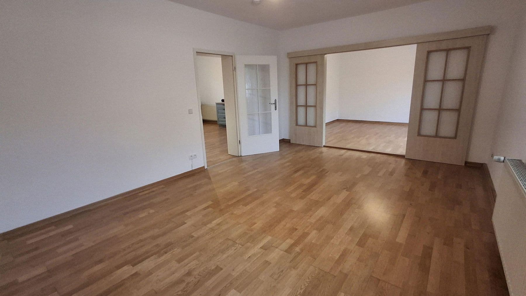 Prodej bytu 3+1 82 m², Berlin, Berlín Prodej bytu 3+1 82 m², Berlin, Berlín
