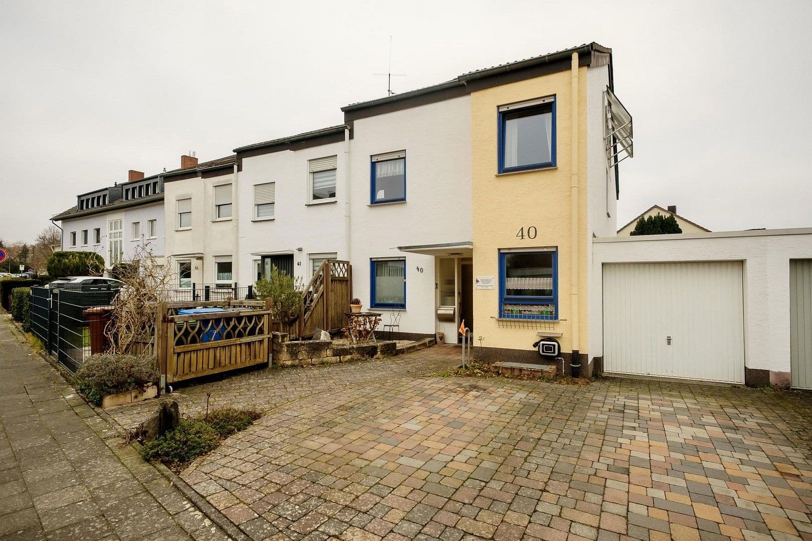 Prodej domu 117 m², pozemek 334 m², Neuwied, Porýní-Falc Prodej domu 117 m², pozemek 334 m², Neuwied, Porýní-Falc