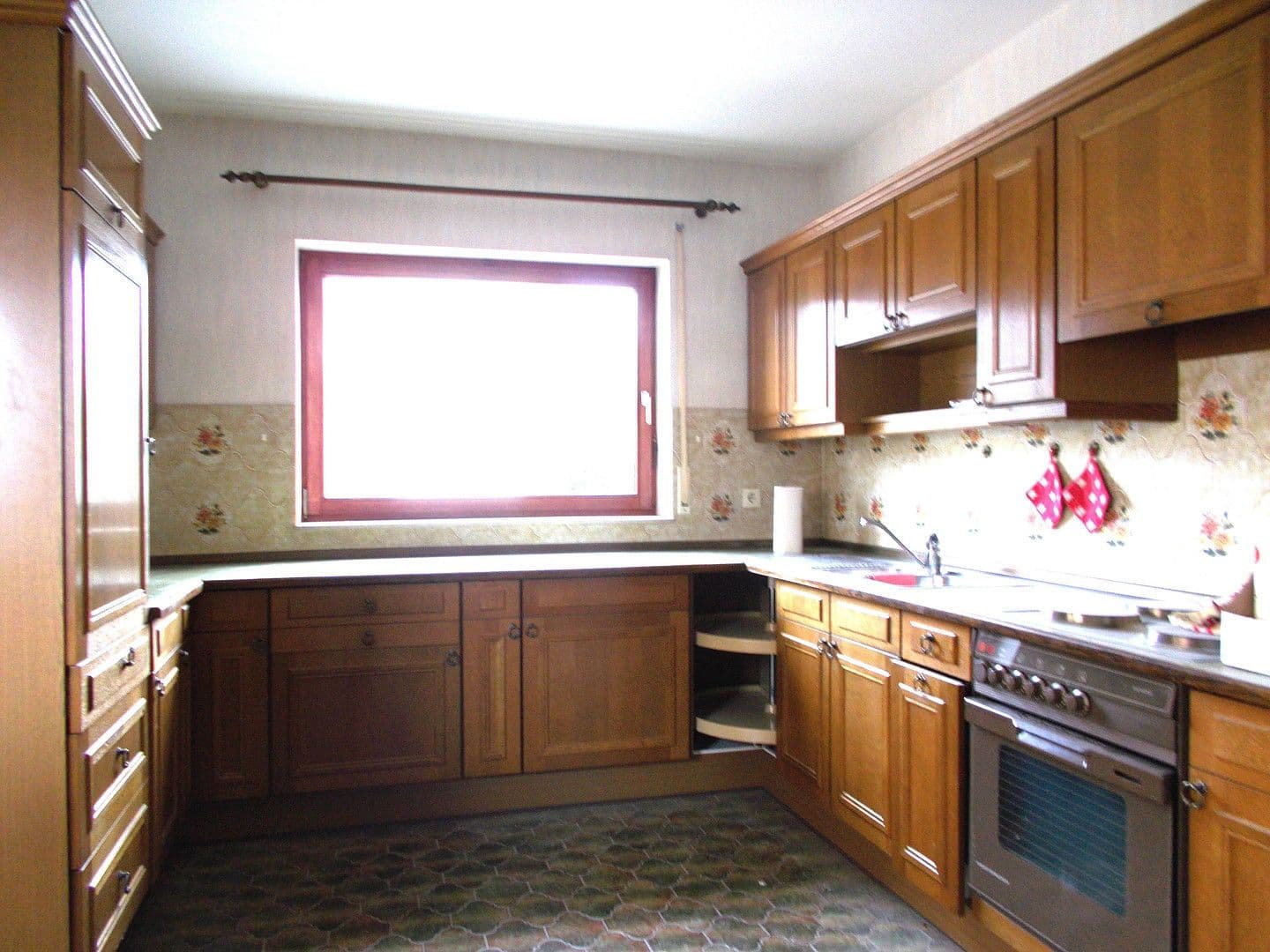 Pronájem bytu 4+1 124 m², Weinbergring 30, Langenselbold, Hessen Pronájem bytu 4+1 124 m², Weinbergring 30, Langenselbold, Hessen