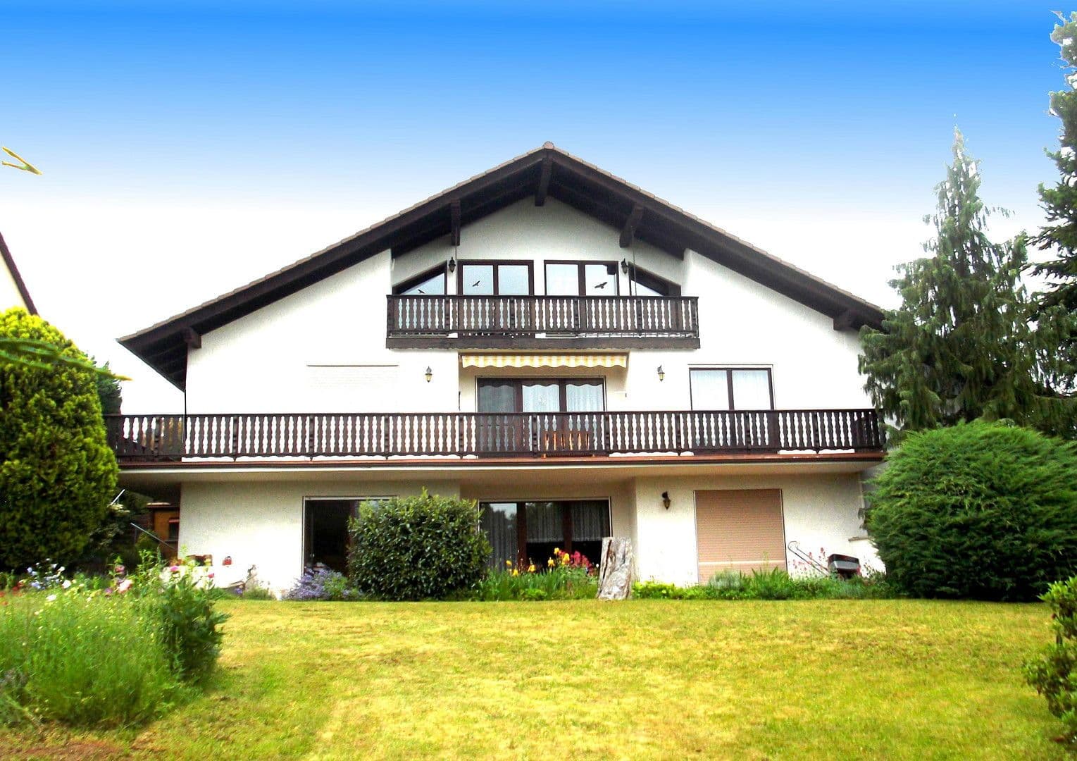 Pronájem bytu 4+1 124 m², Weinbergring 30, Langenselbold, Hessen Pronájem bytu 4+1 124 m², Weinbergring 30, Langenselbold, Hessen