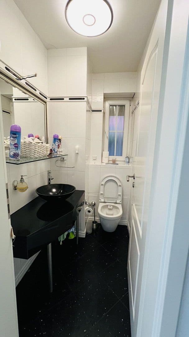 Pronájem bytu 7+1 266 m², Indianapolisstr.62, Köln, Severní Porýní-Vestfálsko Pronájem bytu 7+1 266 m², Indianapolisstr.62, Köln, Severní Porýní-Vestfálsko