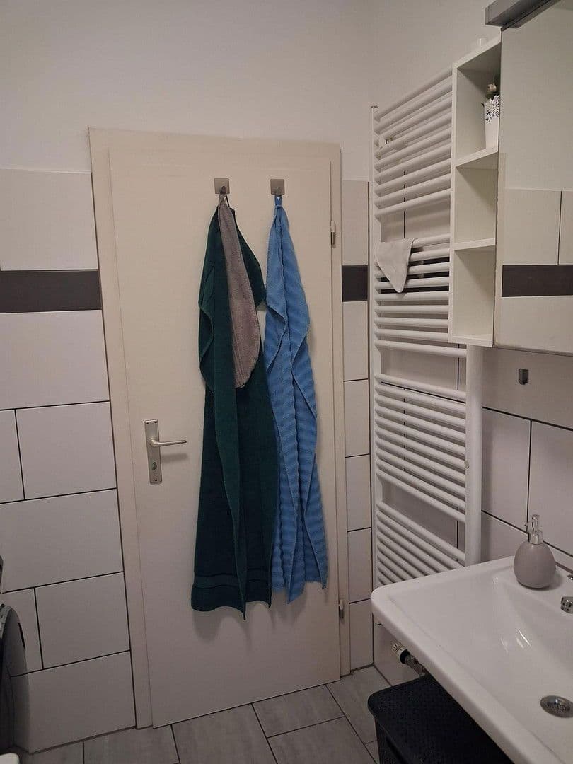 Pronájem bytu 2+1 49 m², Robert-Koch-Straße 10, Leverkusen, Severní Porýní-Vestfálsko Pronájem bytu 2+1 49 m², Robert-Koch-Straße 10, Leverkusen, Severní Porýní-Vestfálsko