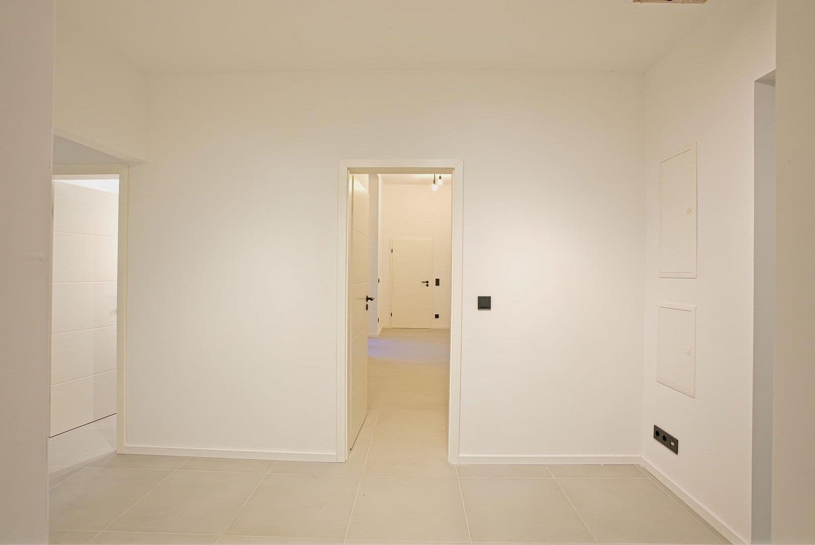 Pronájem bytu 4+1 130 m², Göhrdestraße 1a, Himbergen, Dolní Sasko Pronájem bytu 4+1 130 m², Göhrdestraße 1a, Himbergen, Dolní Sasko